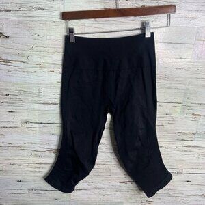 Lululemon Ebb and Flow Seamless Crop Charcoal Grey Workout Leggings 8 Medium